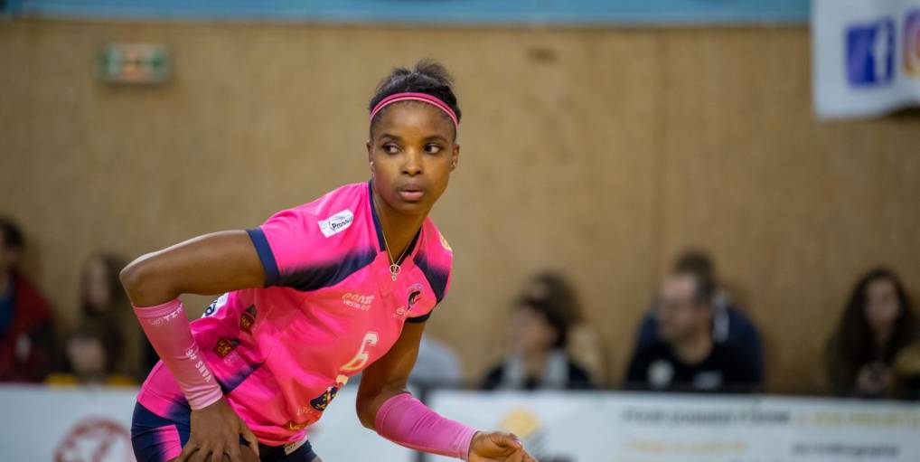 Municipal Olympique Mougins Volley Ball accueille Vanessa Bonacossi qu’il présente comme la meilleure pointue 2019-2020 en Division Elite Française